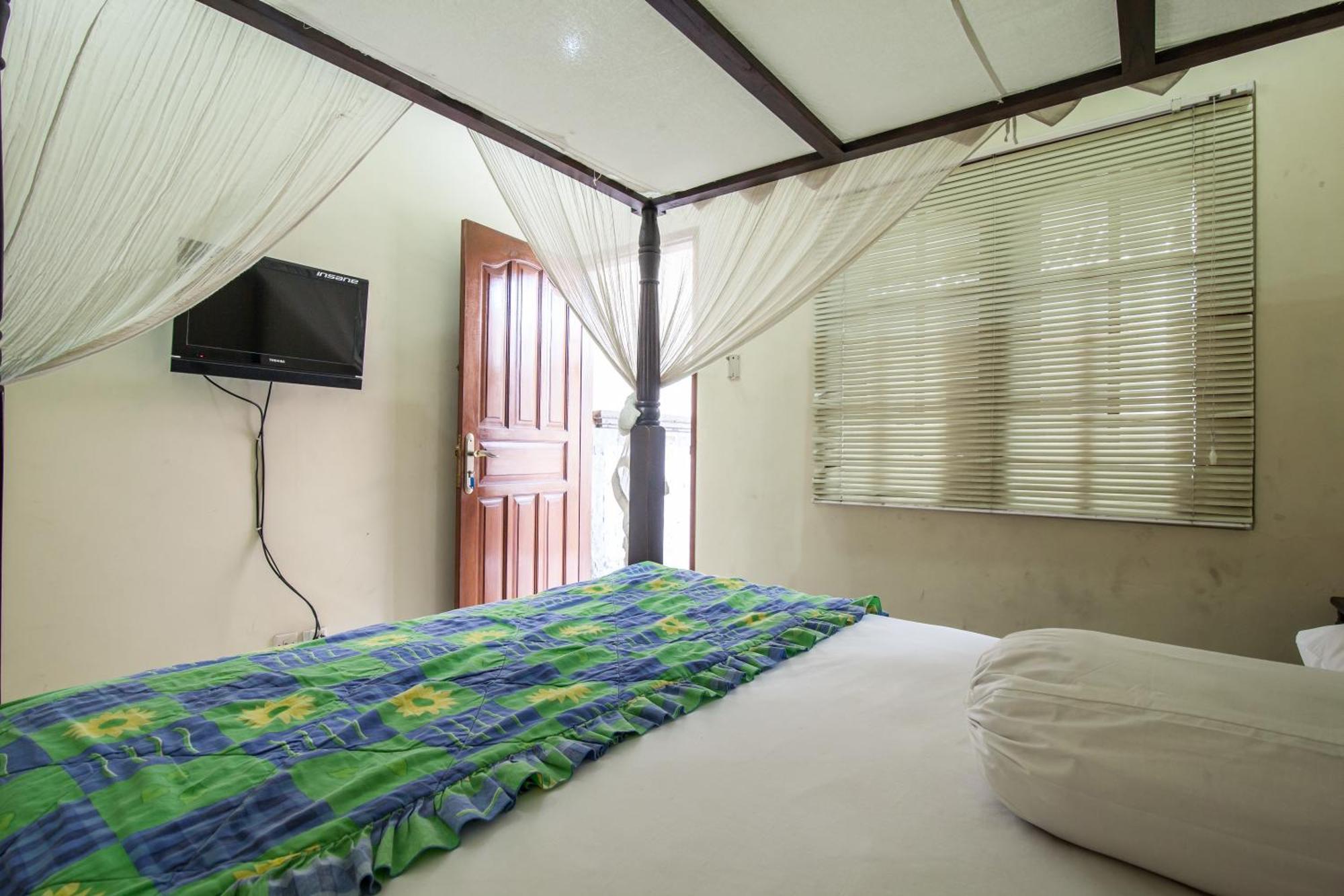 Lori Beach Inn เซมินยัค ภายนอก รูปภาพ