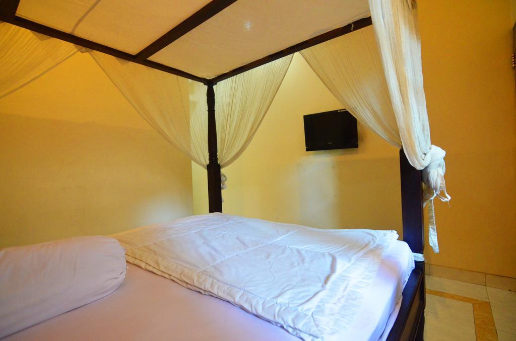 Lori Beach Inn เซมินยัค ภายนอก รูปภาพ