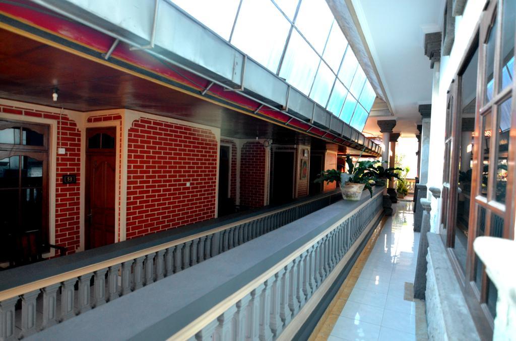 Lori Beach Inn เซมินยัค ภายนอก รูปภาพ